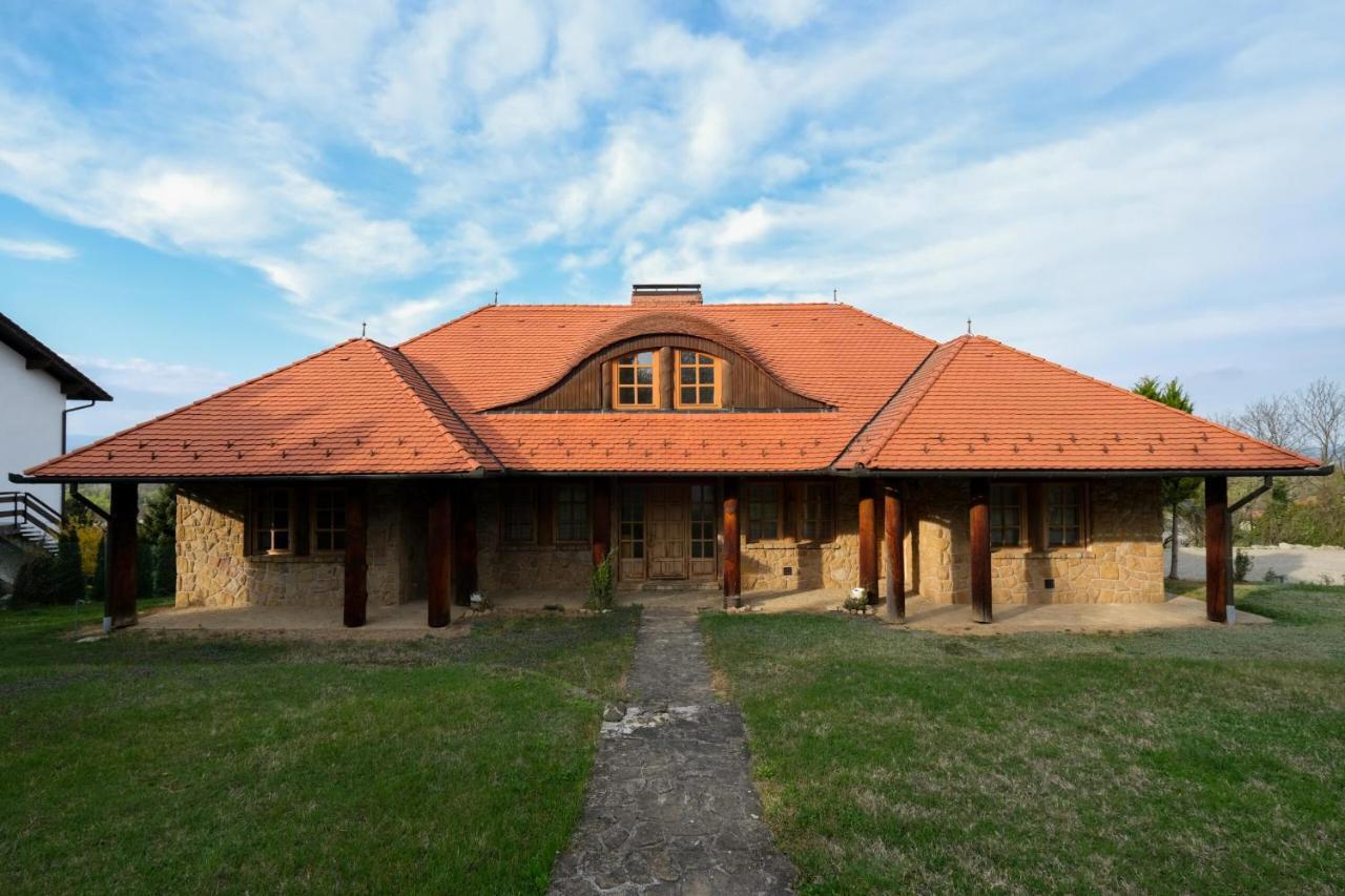 Donauresidenz Apartamento Dunabogdány Exterior foto